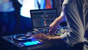 Sistema de Sonido y DJ